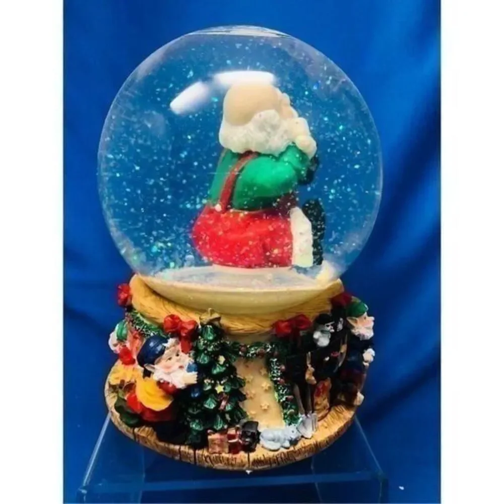 Joy bride Magical Musical Dancing Waterball Santa vintage 6”x4.5”